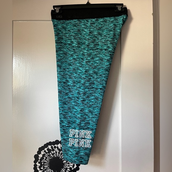 VS PINK Ultimate cropped leggings in heathered turquoise and black, size s - Picture 6 of 6